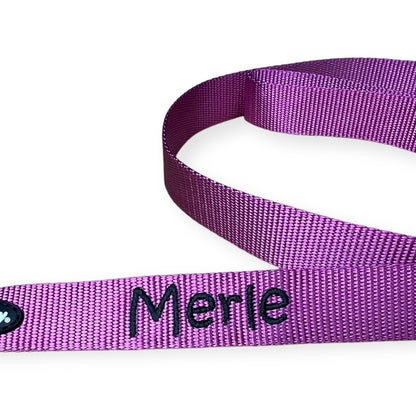 Hundeleine Nylon 120x2,5 cm mit Name bestickt, verschiedene Farben