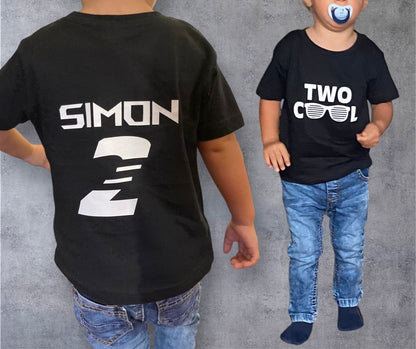 Two cool T-Shirt zum 2. Geburtstag mit Name personalisiert, schwarz