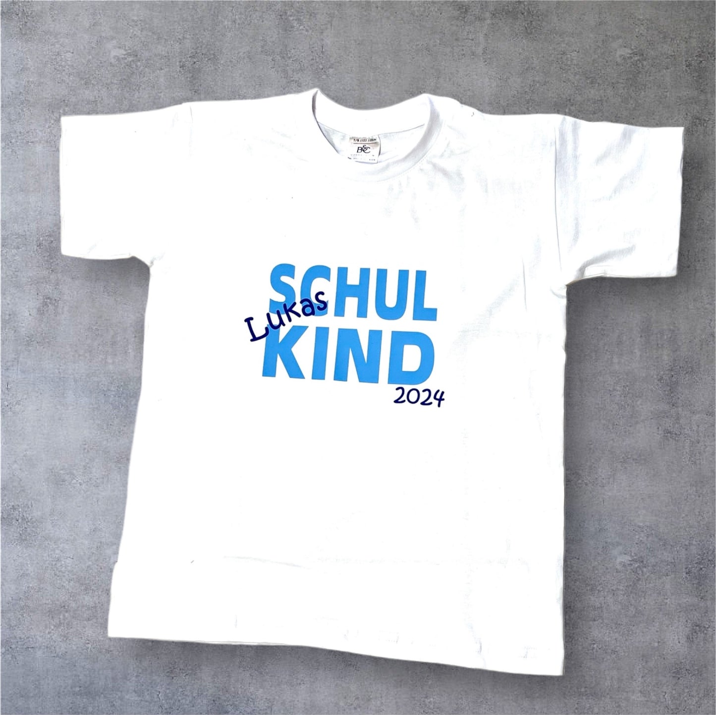 Schulkind T-Shirt mit Name und Jahreszahl