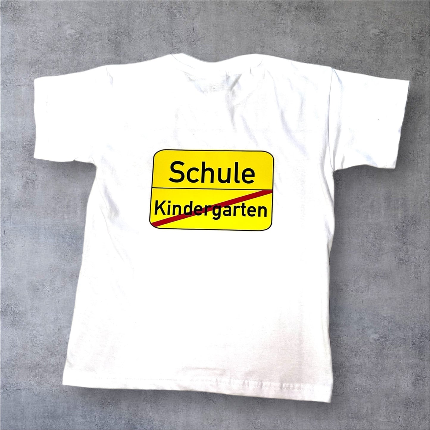 Schulkind T-Shirt mit Name und Jahreszahl