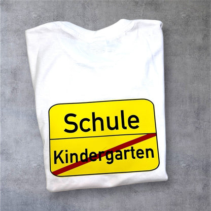 Schulkind T-Shirt mit Name und Jahreszahl